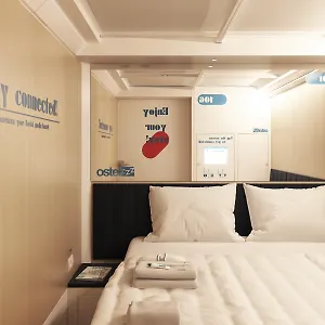  Albergue Ostelzzz Itália
